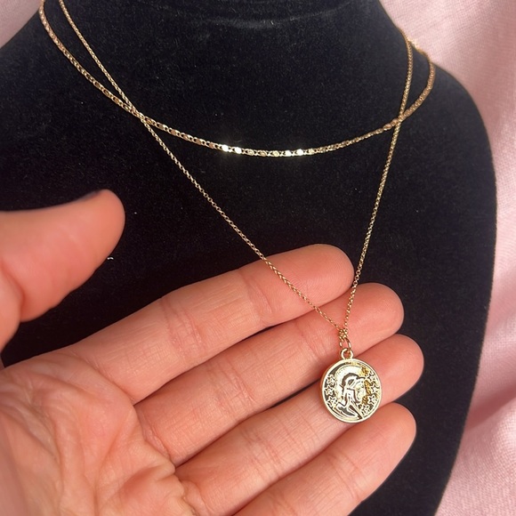 Ettika 2 layered chain necklace Roman coin pendant - Picture 2 of 4